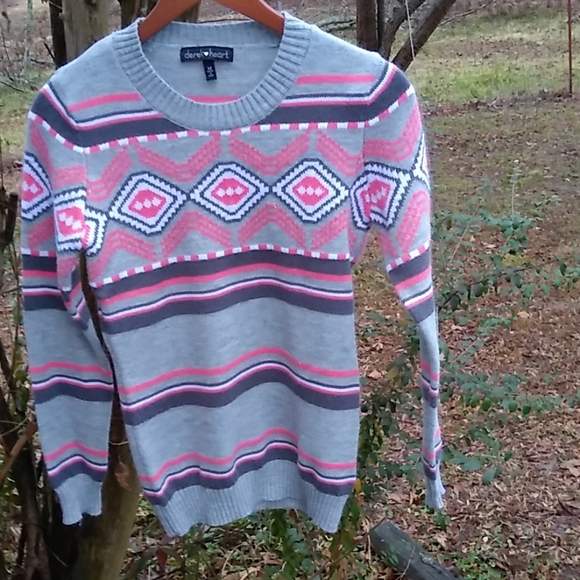 Derek Heart sweater size m - Picture 1 of 5